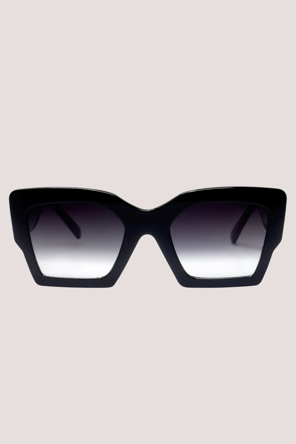 Pipa | Black/Smoke