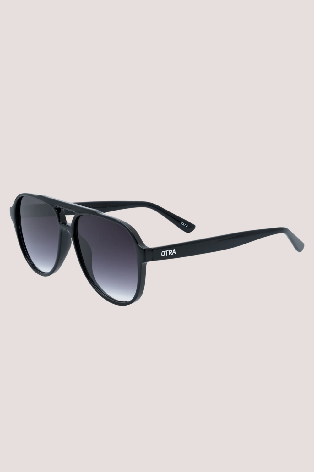 Stevie | Black/Smoke
