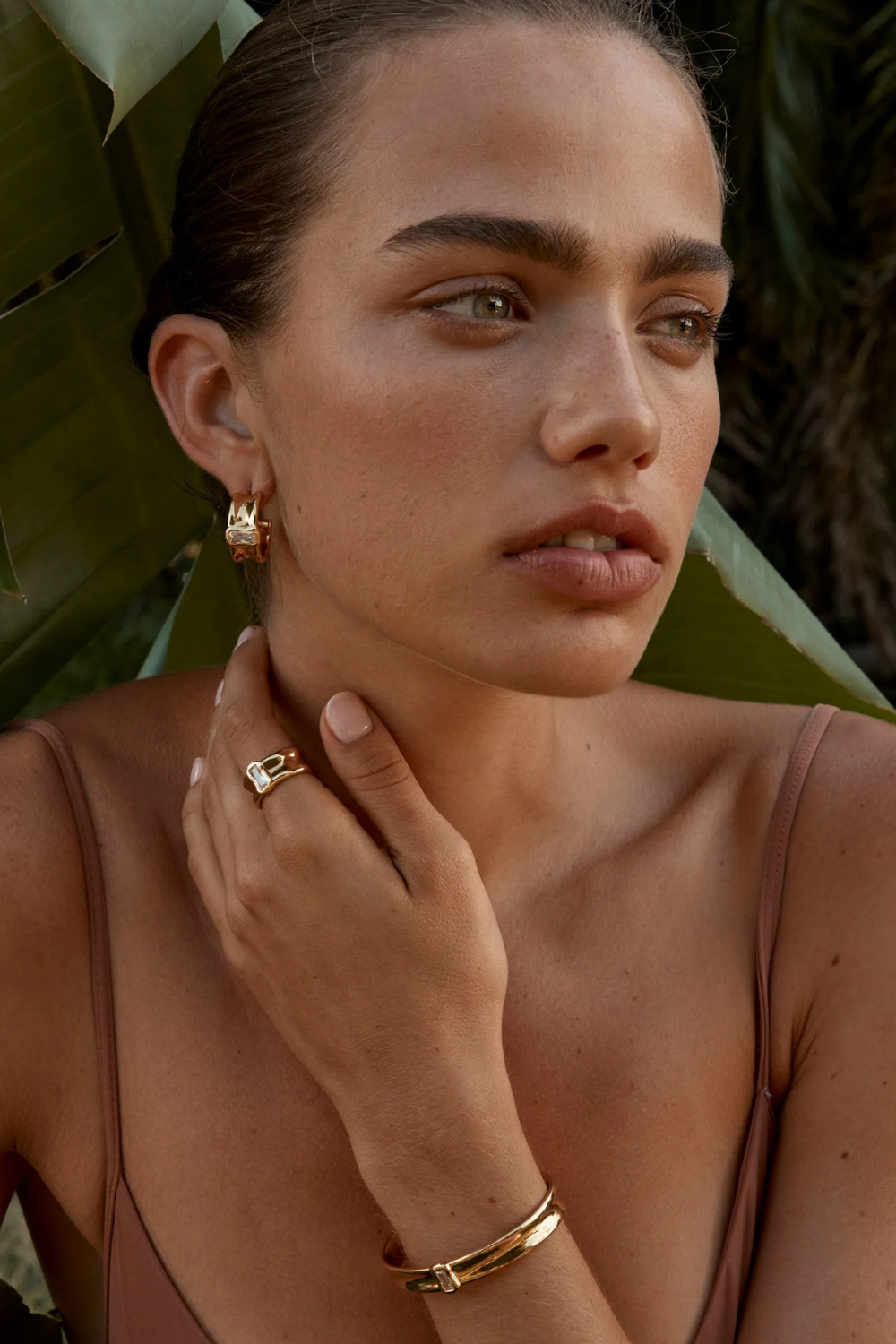 Nerine Earrings