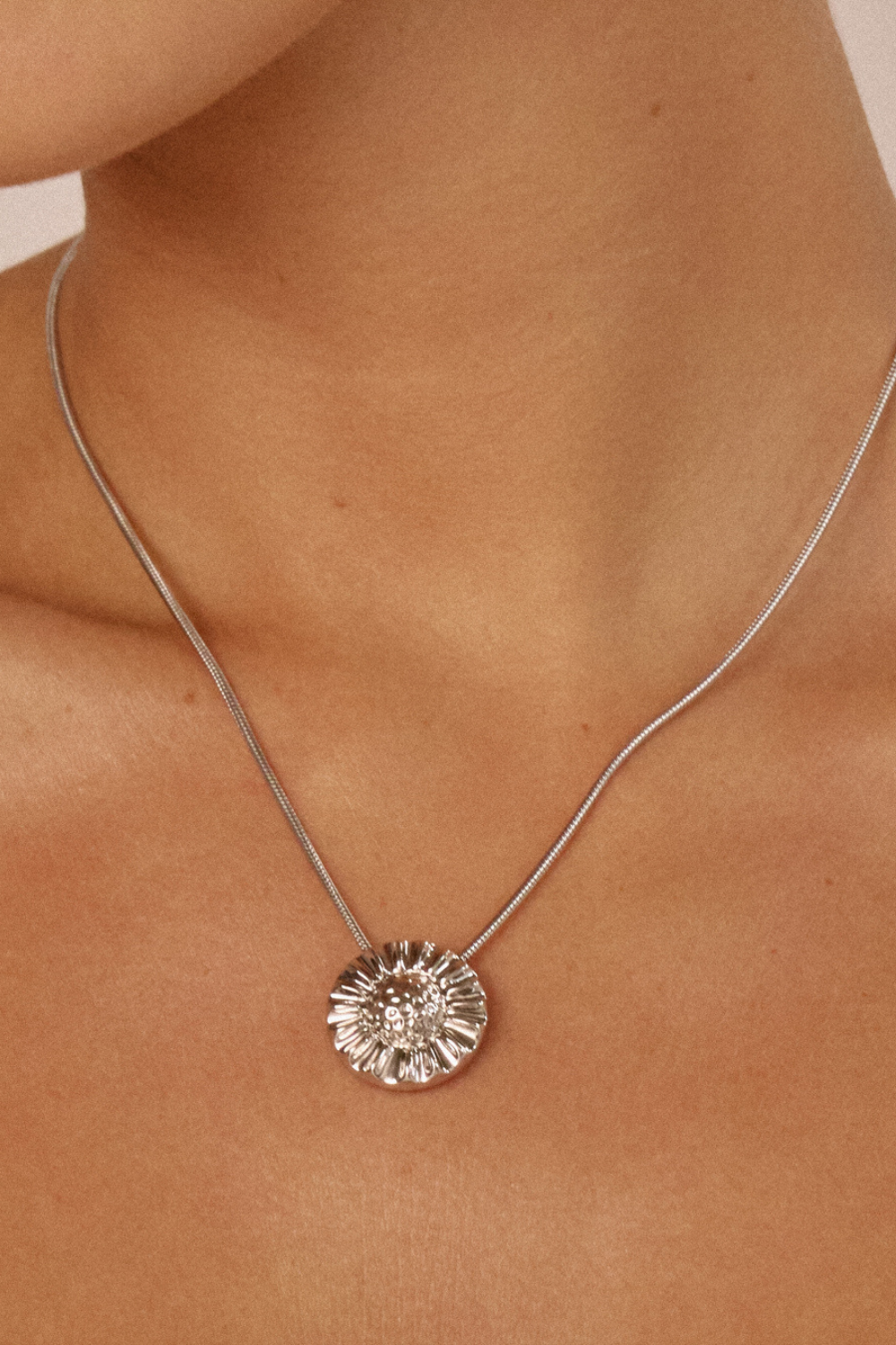 Sunflower Pendant Necklace | Silver