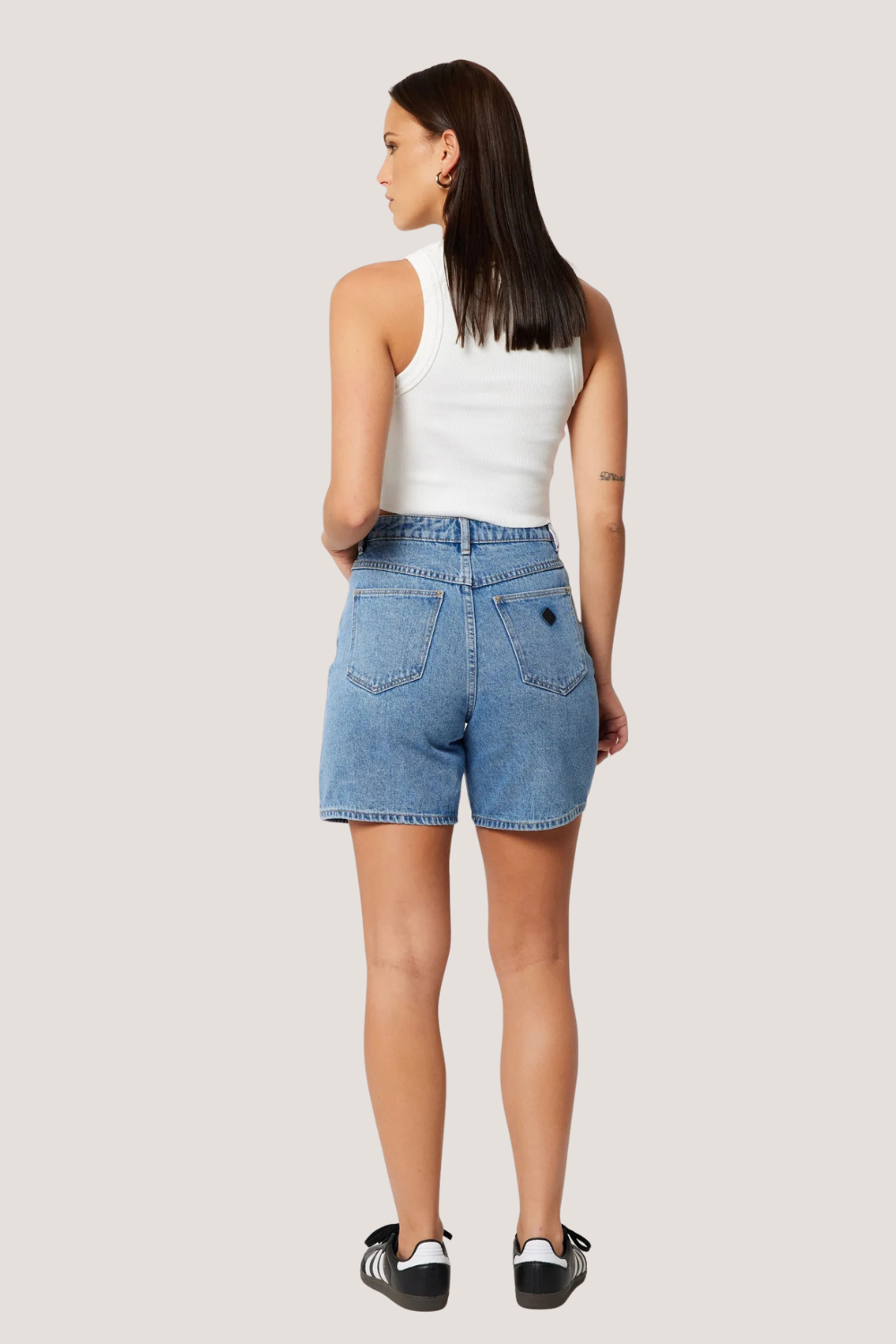 Carrie Short | Naomi
