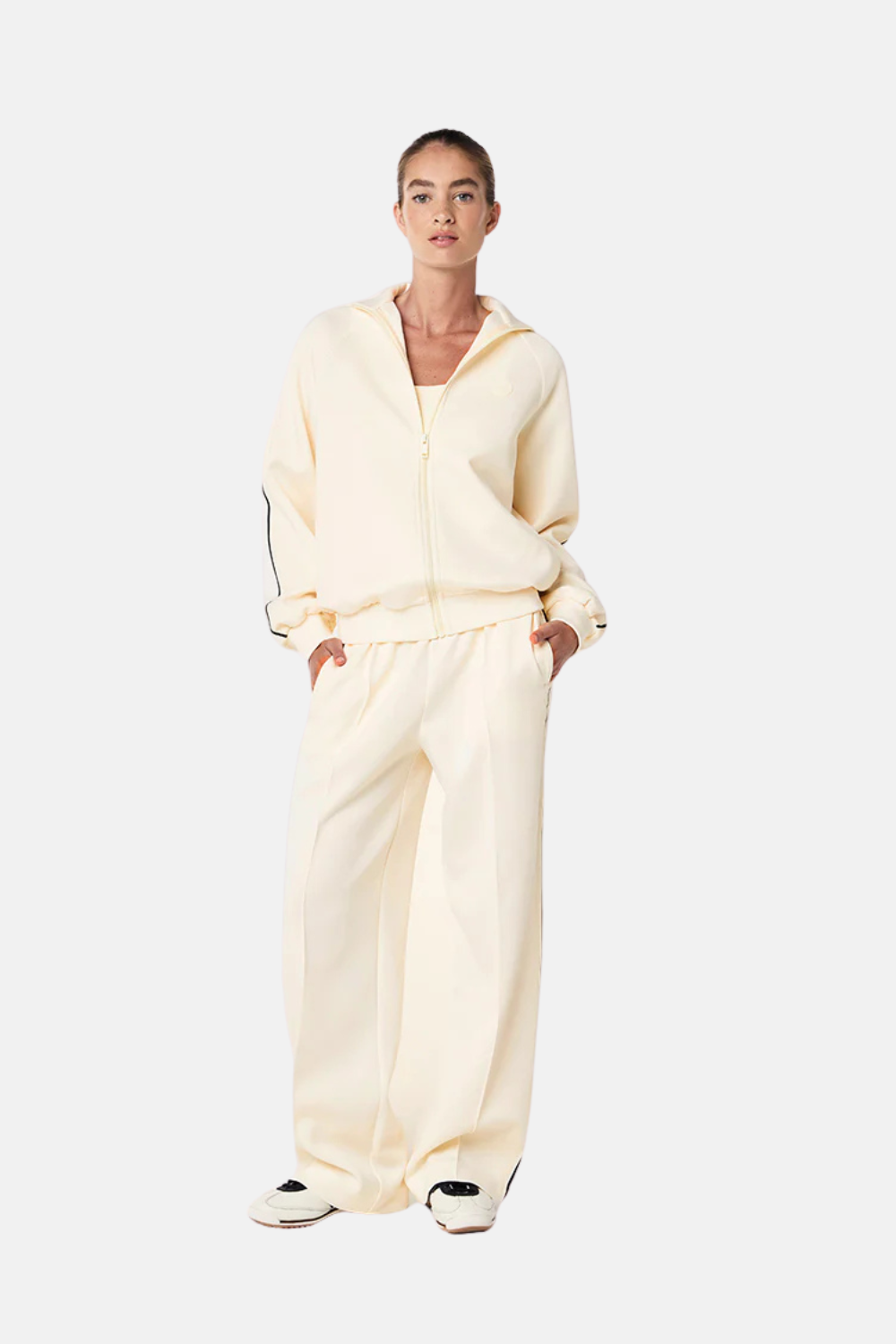Prelude Trackpant | Whisper White