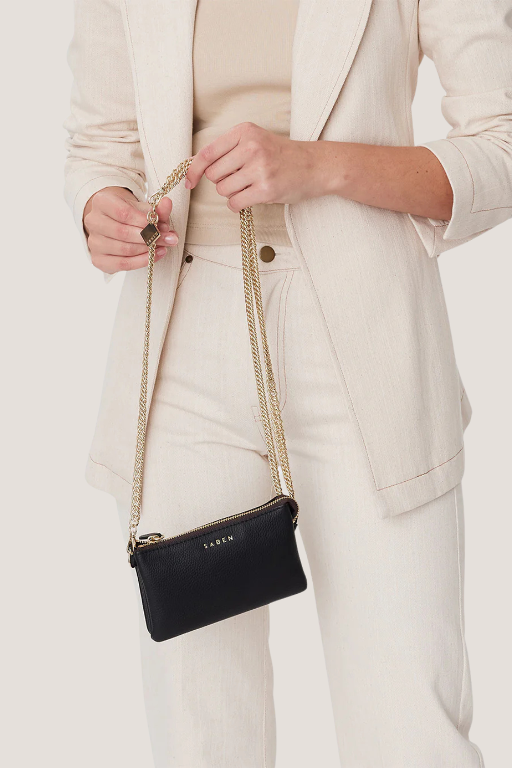 Feature Strap Chain | Gold Curb