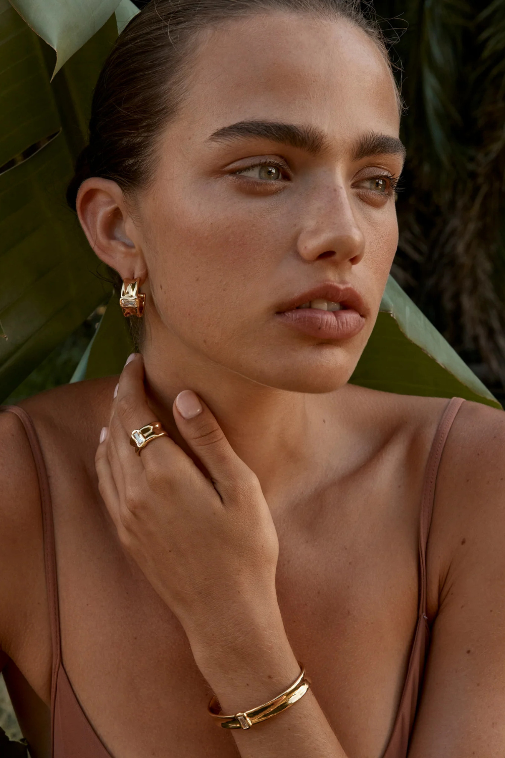 Nerine Earrings