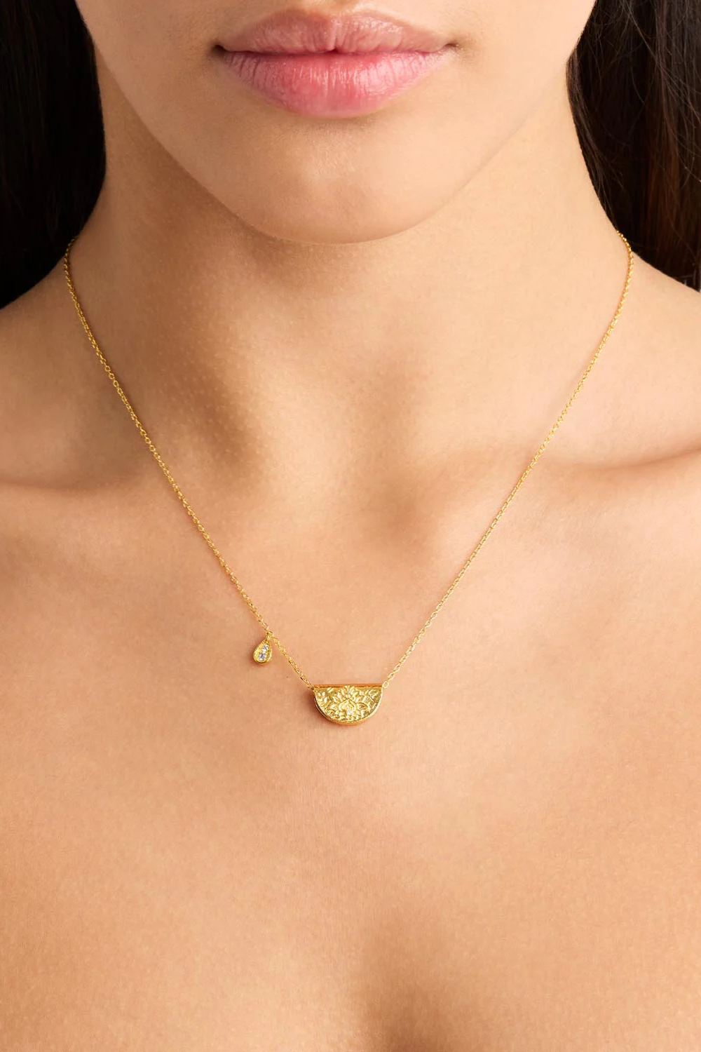 18k Gold Vermeil Lotus Birthstone Necklace - April - White Topaz