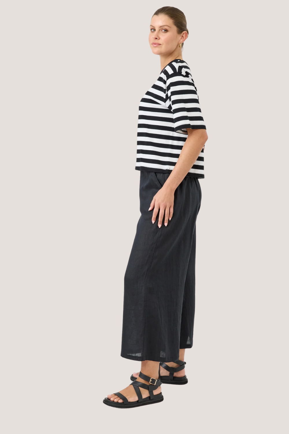 Studio Stripe Tshirt | Ebony