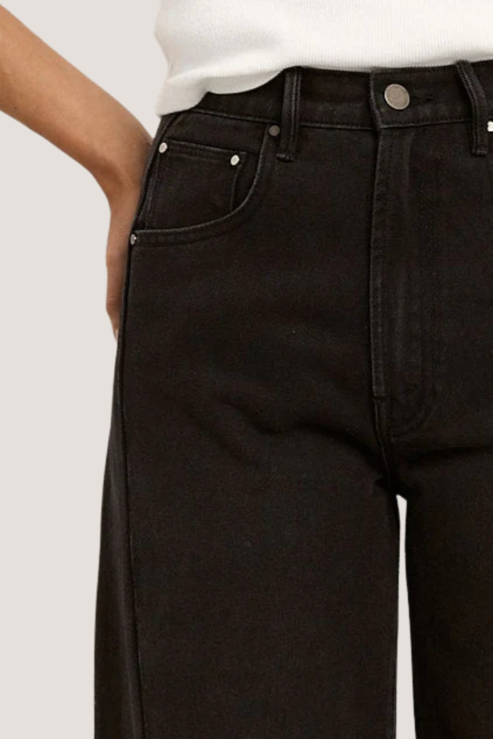 Varsity Black Wash Forward Seam Barrel Jeans