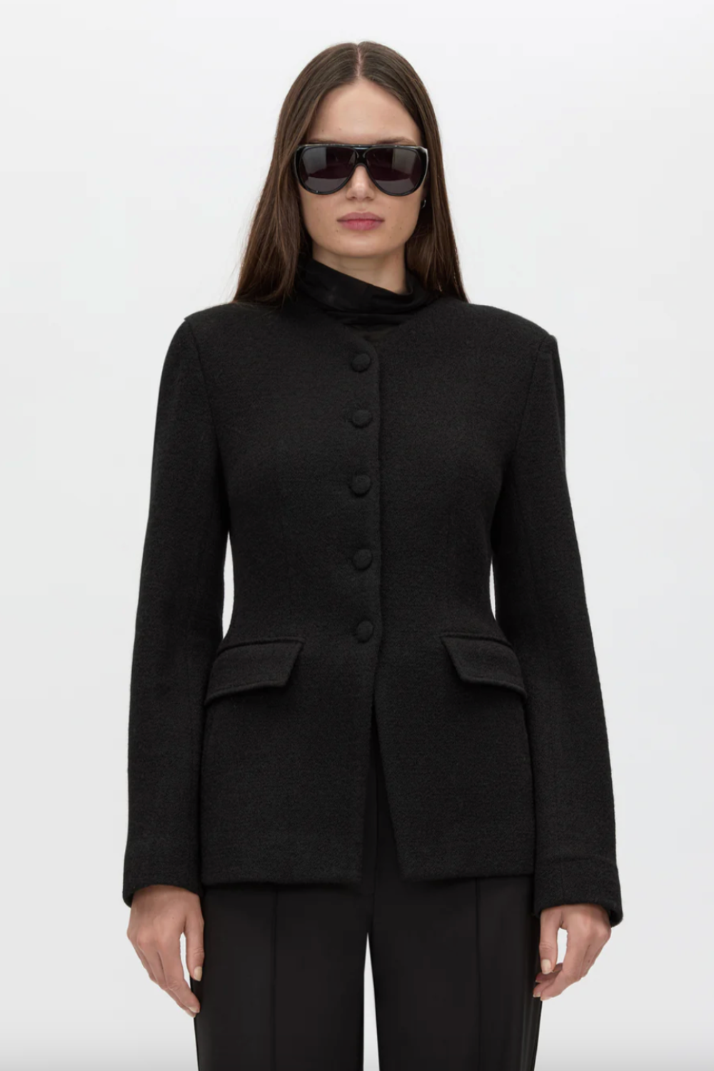 Nomari Short Fitted Coat | Black