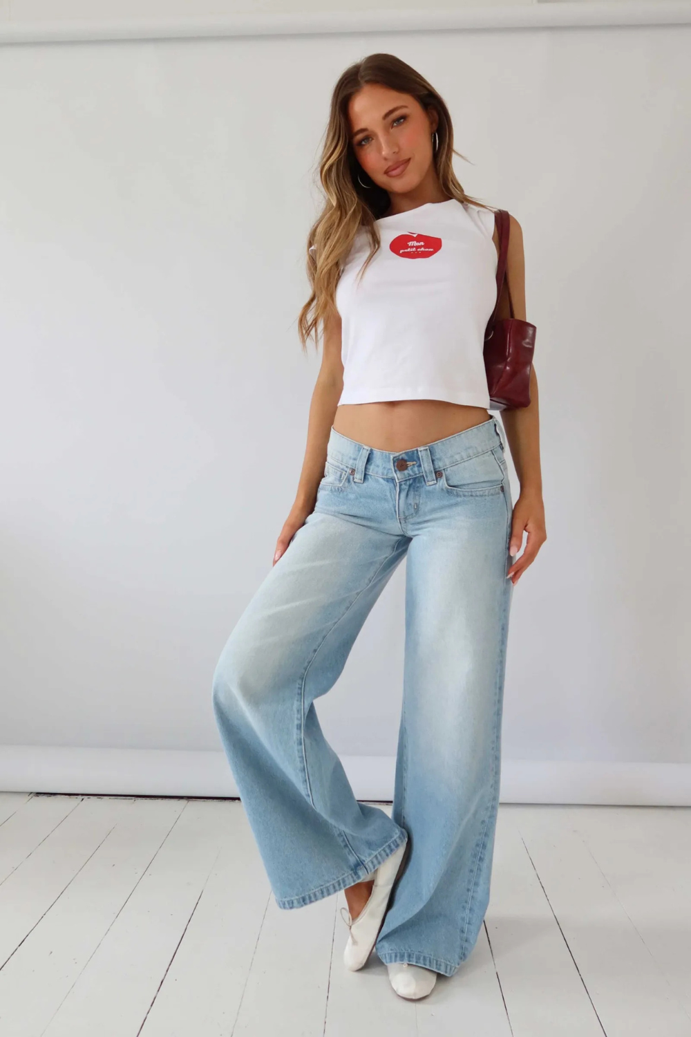 00 Super Low & Wide | Kaia Worn