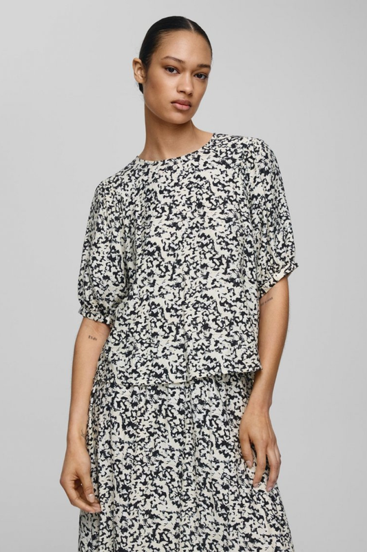MSCH Jusia 2/4 Top | Pistacio Abstract