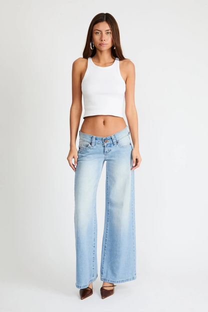 00 Super Low & Wide | Kaia Worn