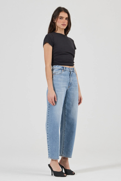 Gigi Barrel Jean | Surrender