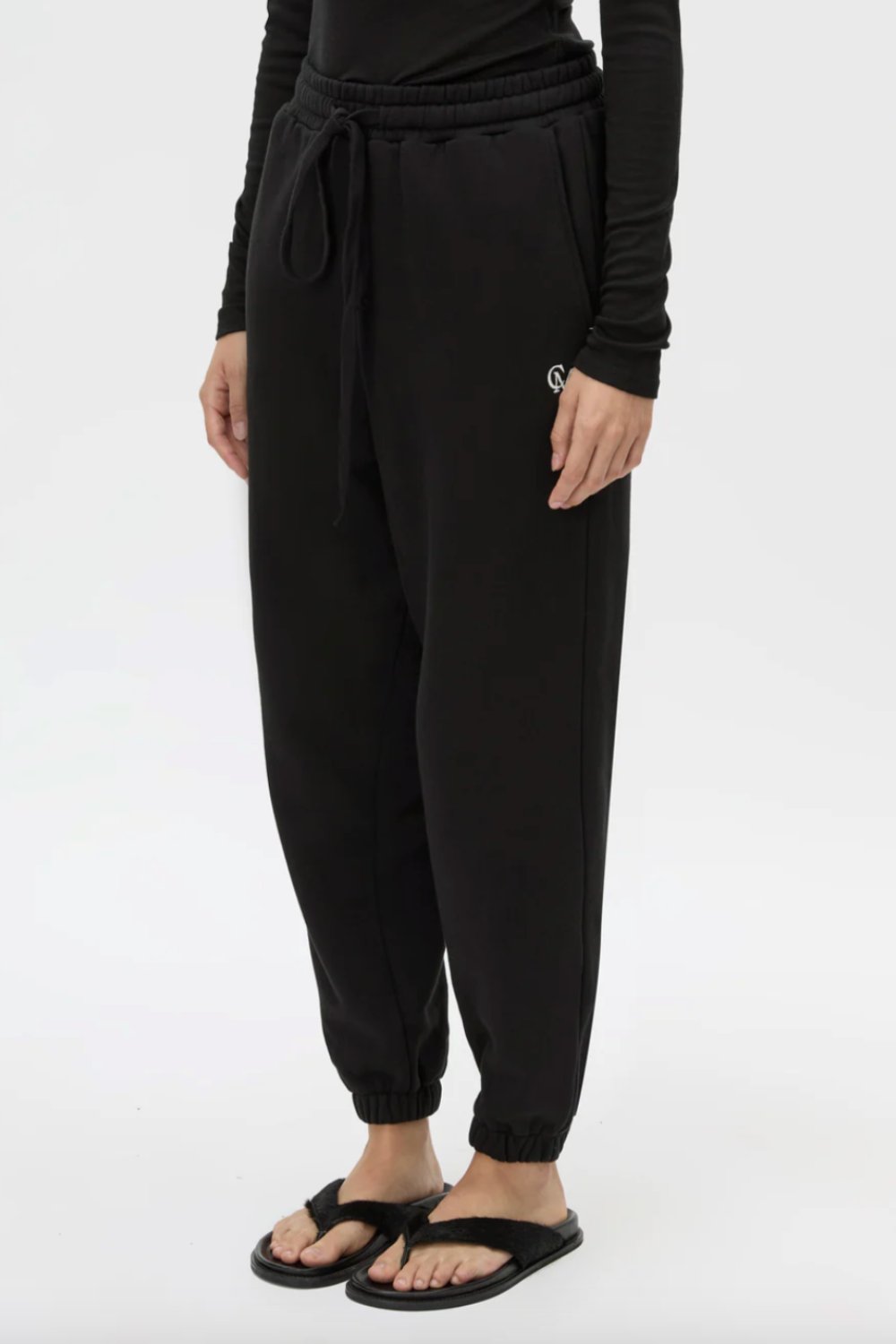 Lyra Track Pant | Black