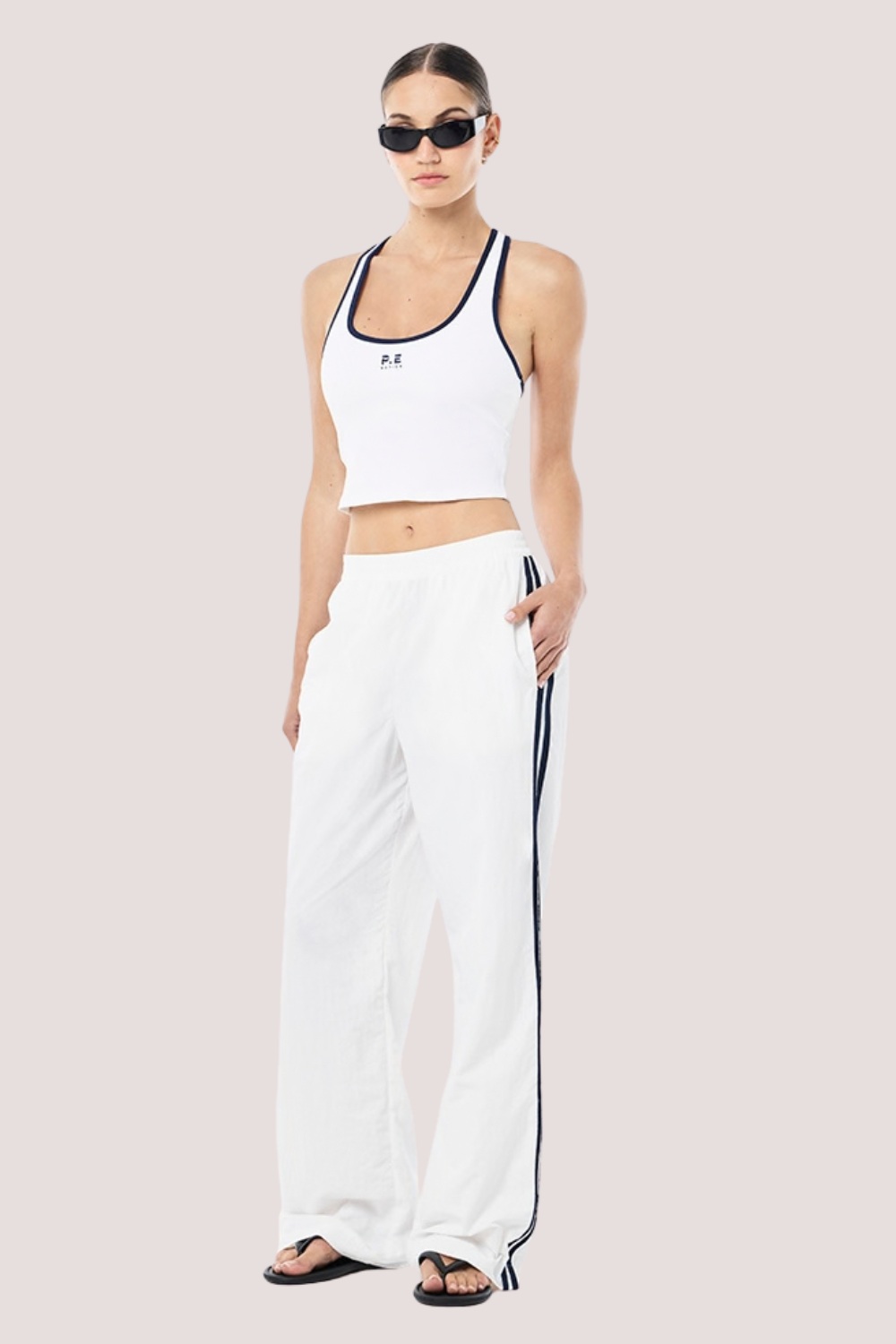 Relay spray track pant | White/Dark Navy