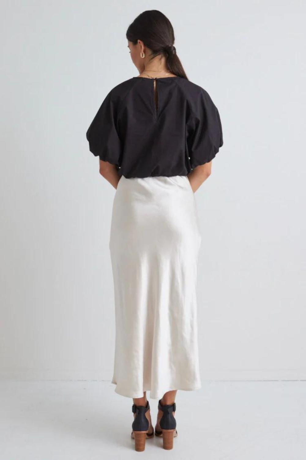 Ivy + Jack Topic Cashmere Blend Soft Knit Tee - Champagne