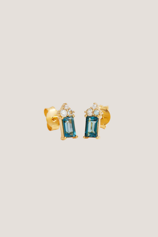 18k Gold Vermeil Endless Devotion Stud Earrings