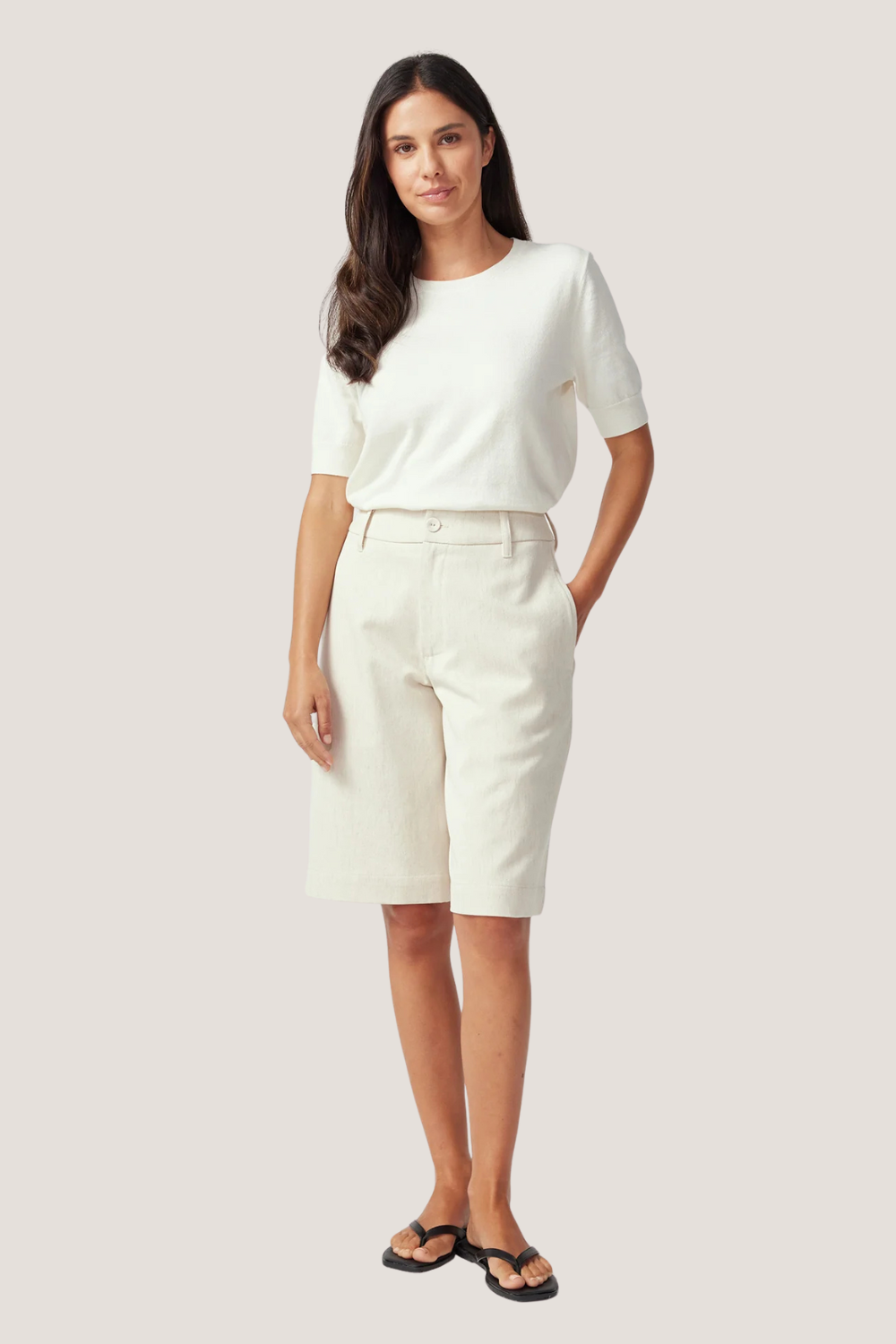Inayah Short | Natural