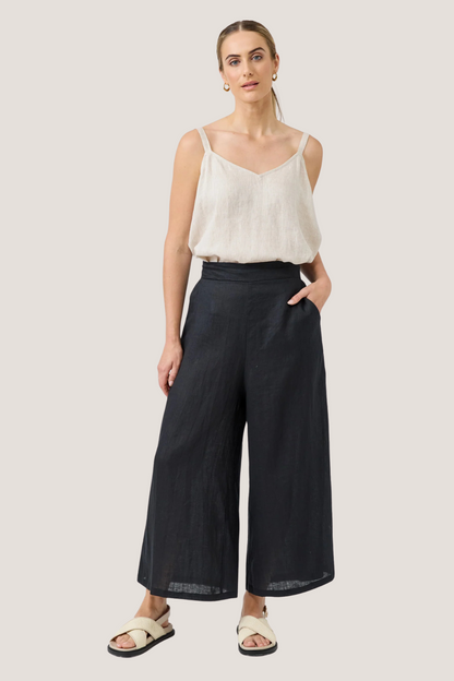Studio Crop Pant | Ebony