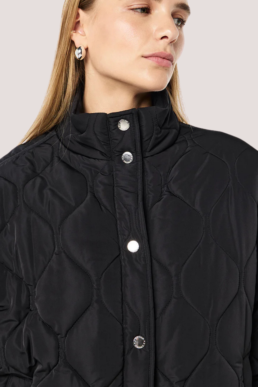 Surge Quilt Jacket | Black