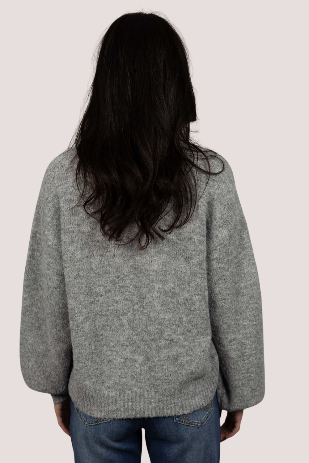 Nouveau V Neck | Ash