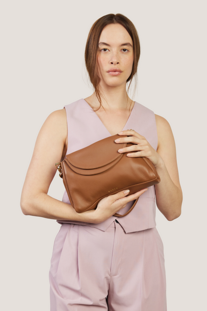 Beckett Shoulder Bag | Tan Luxe