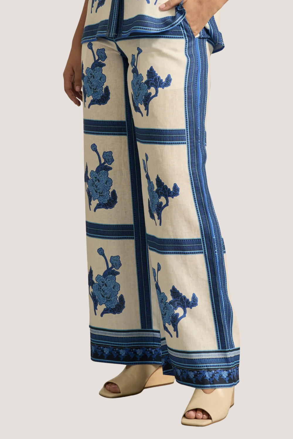 Gesture Pant | Azure Collage
