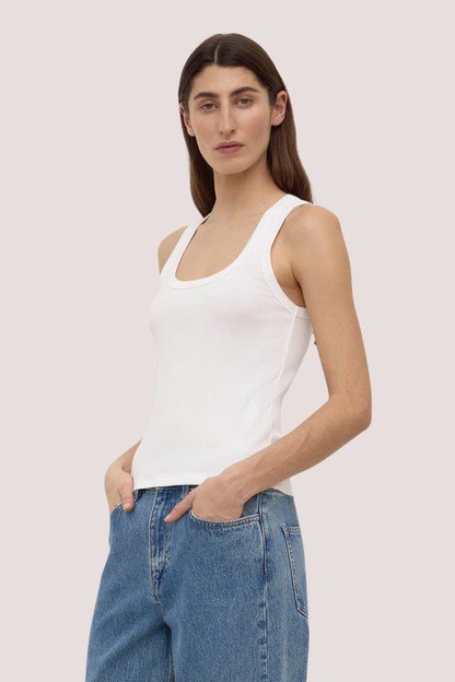 Robyn Scoop Neck Rib Tank | White