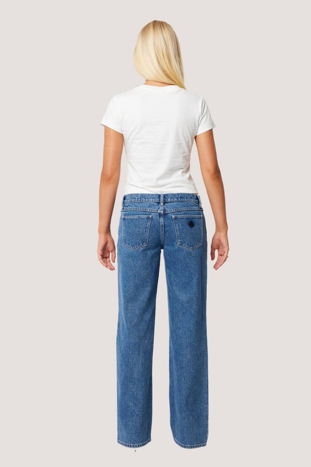 99 Low & Wide | Kim
