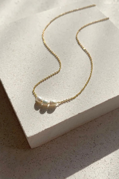 Mini Pearl Necklace | Gold