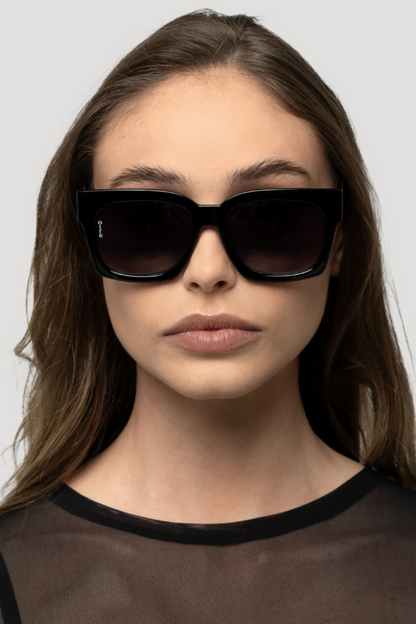 Alba | Black/Smoke Fade