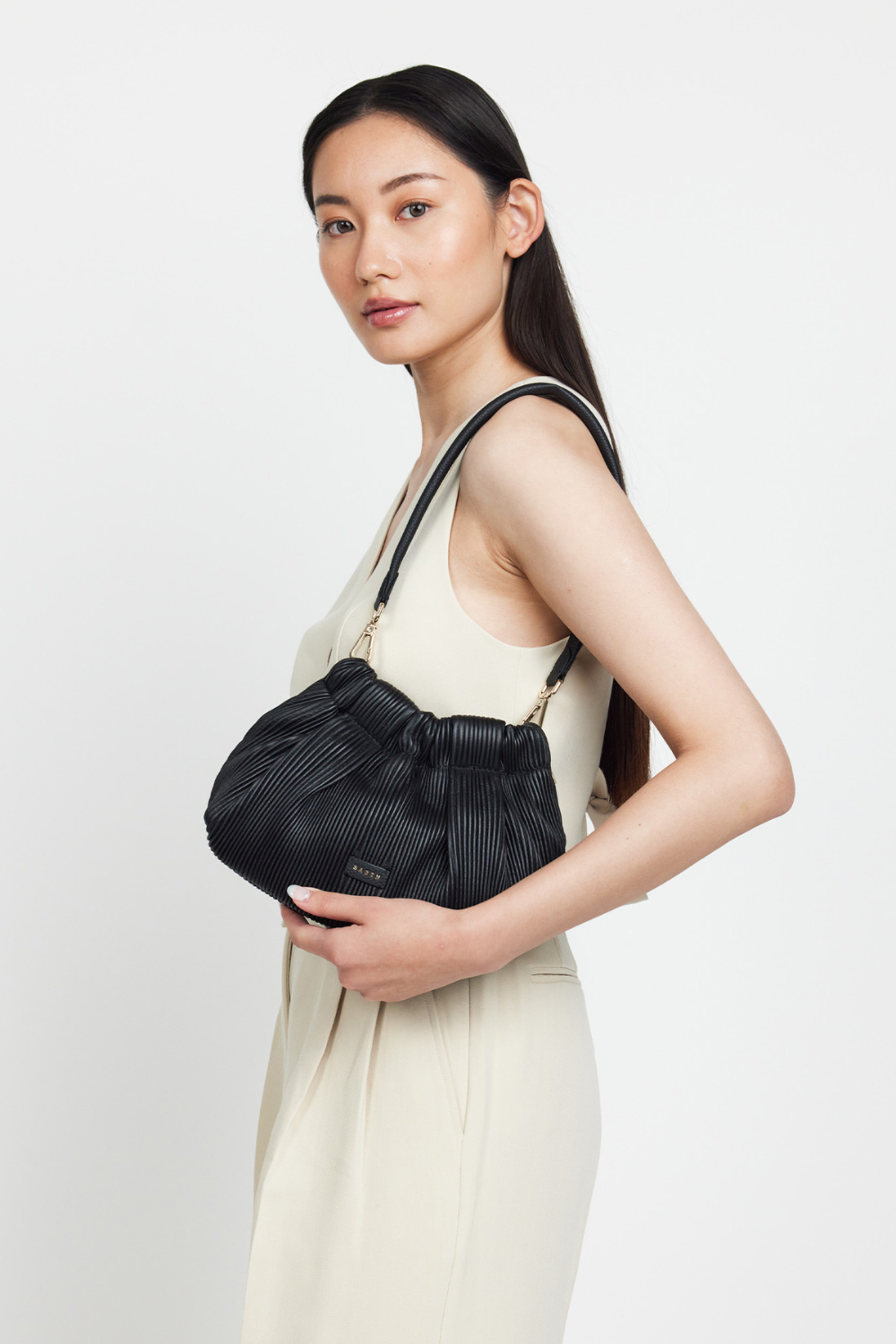Alexis Shoulder Bag | Black Licorice Pleat