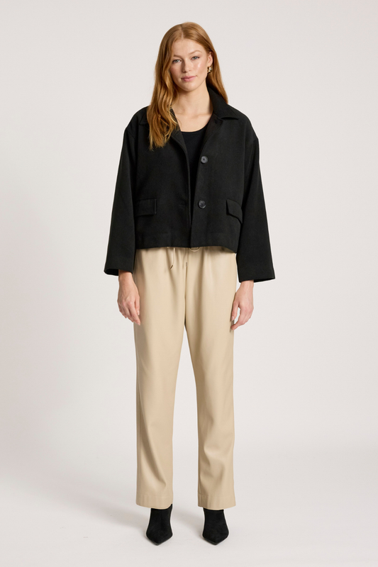 Wanderer Crop Jacket | Black