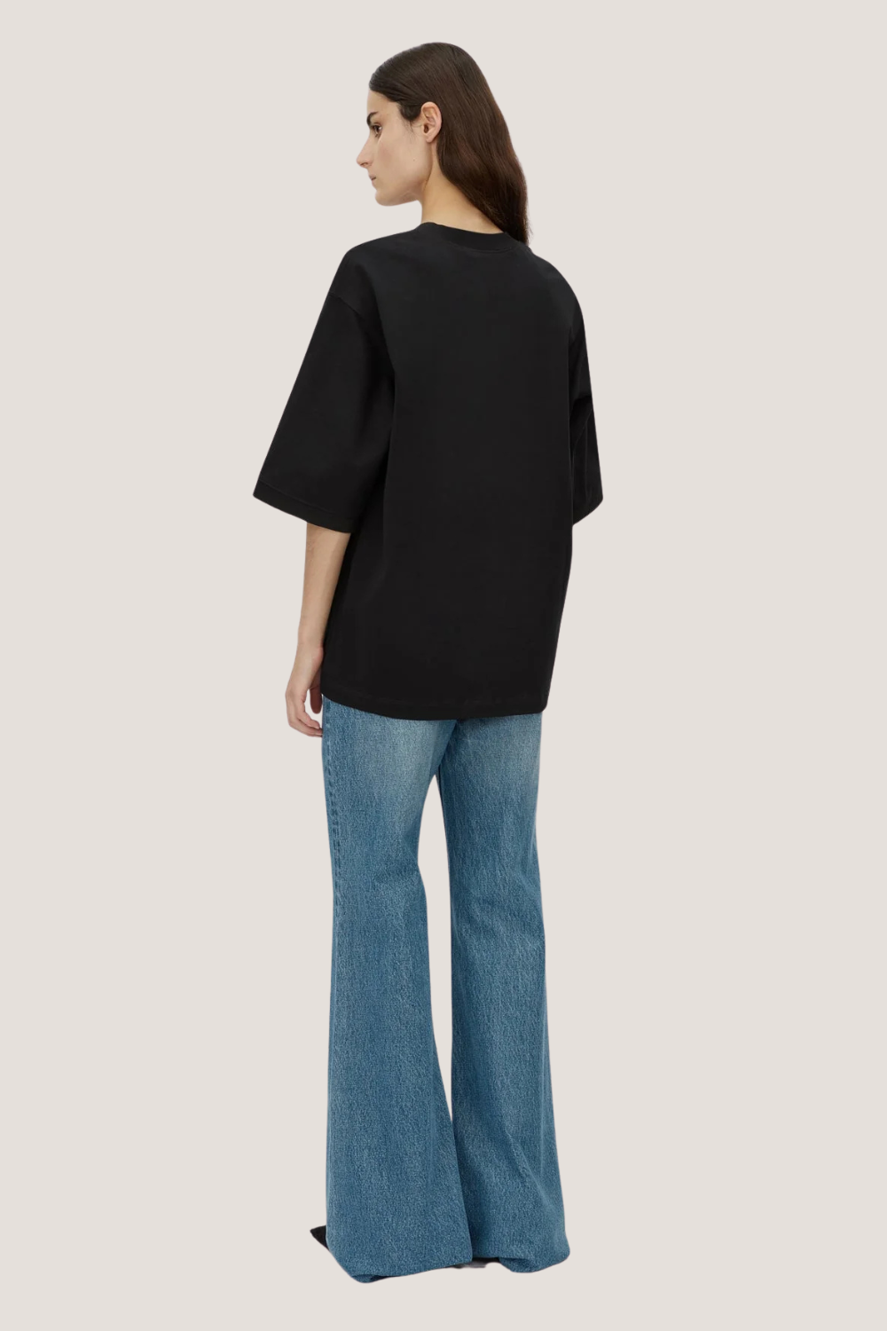 Larissa Logo Tee | Black