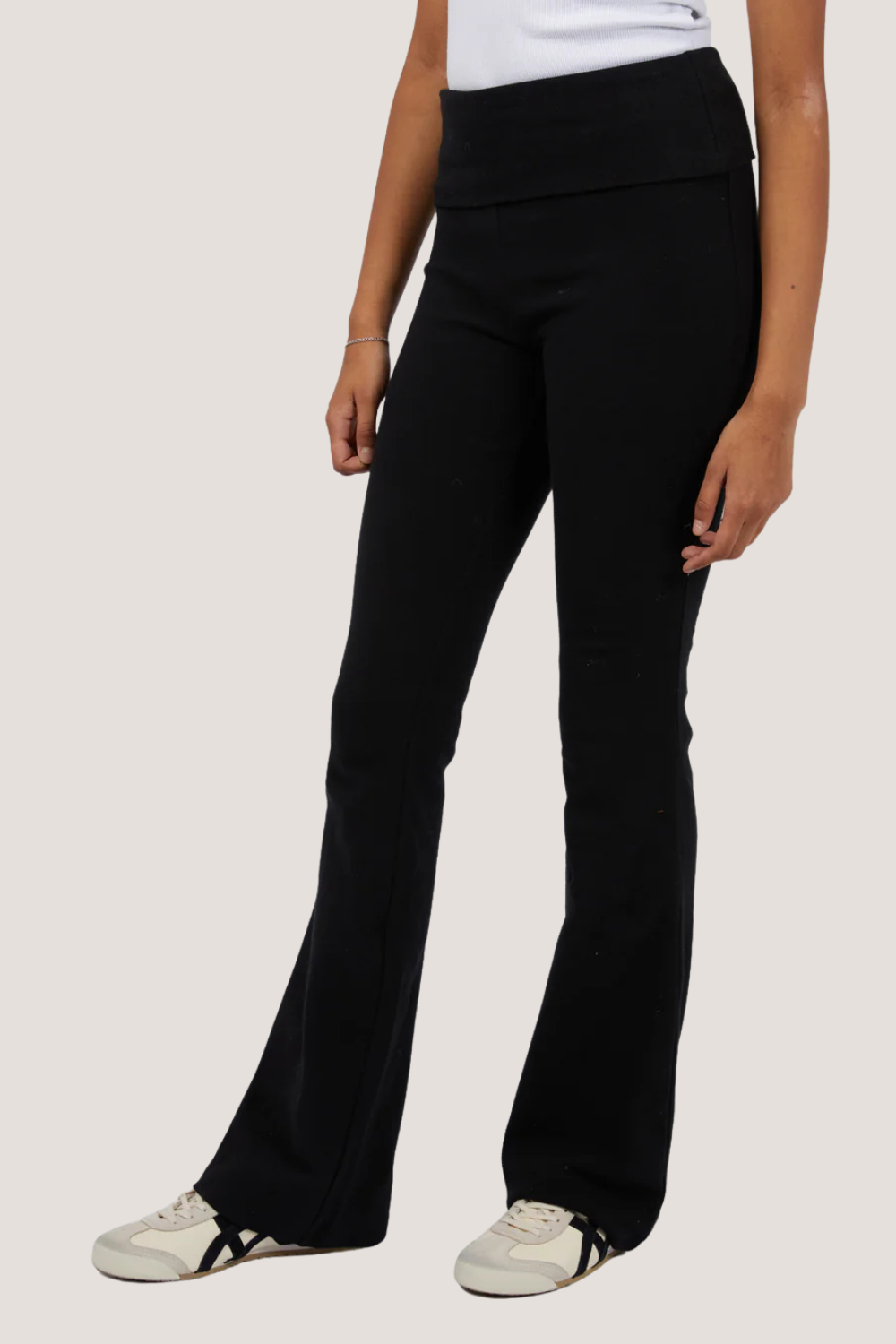 Elina Flare Pant | Black