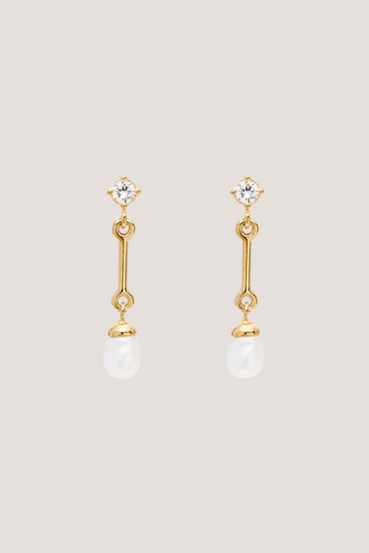 18k Gold Vermeil Embrace Stillness Pearl Drop Earrings