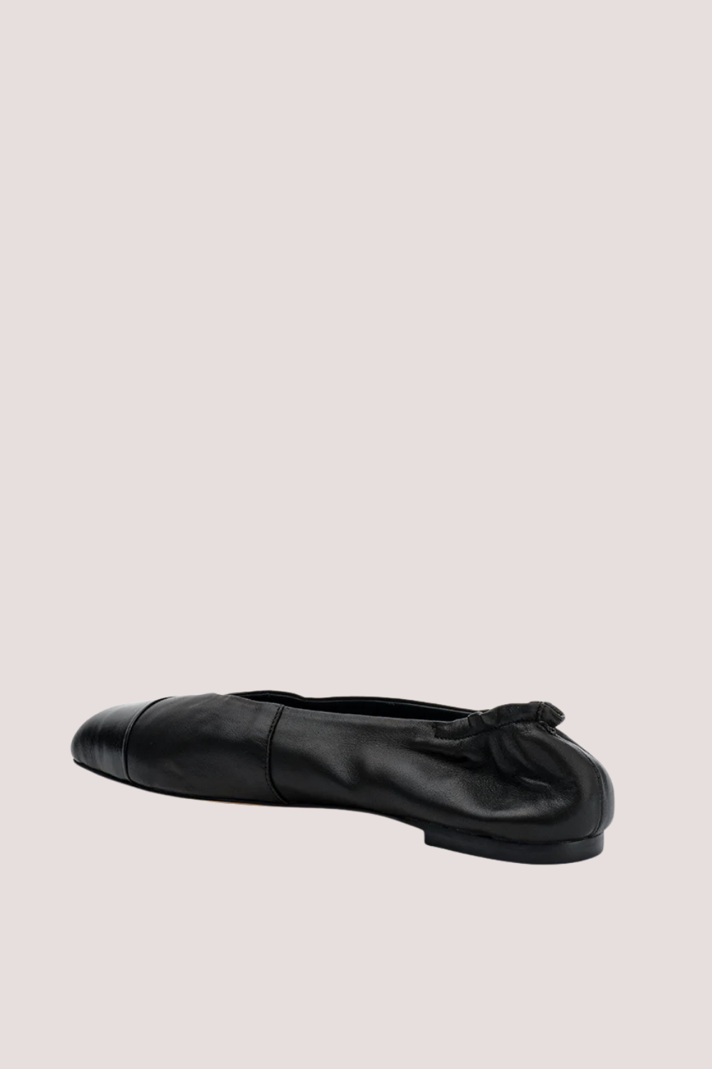 Willow | Black Leather