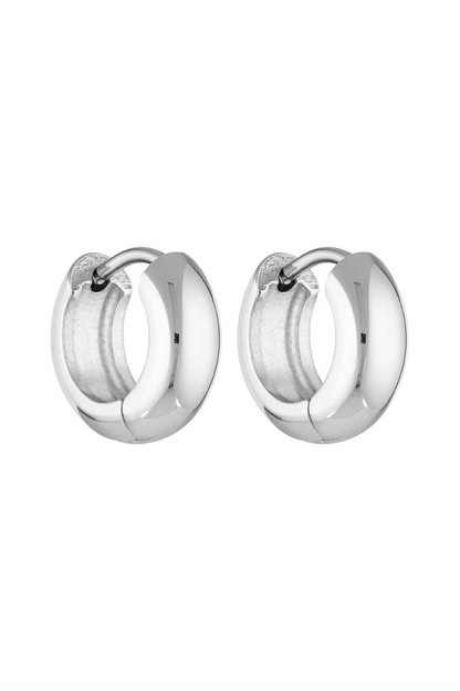 Petite Thick Huggies | White Gold | 8mm