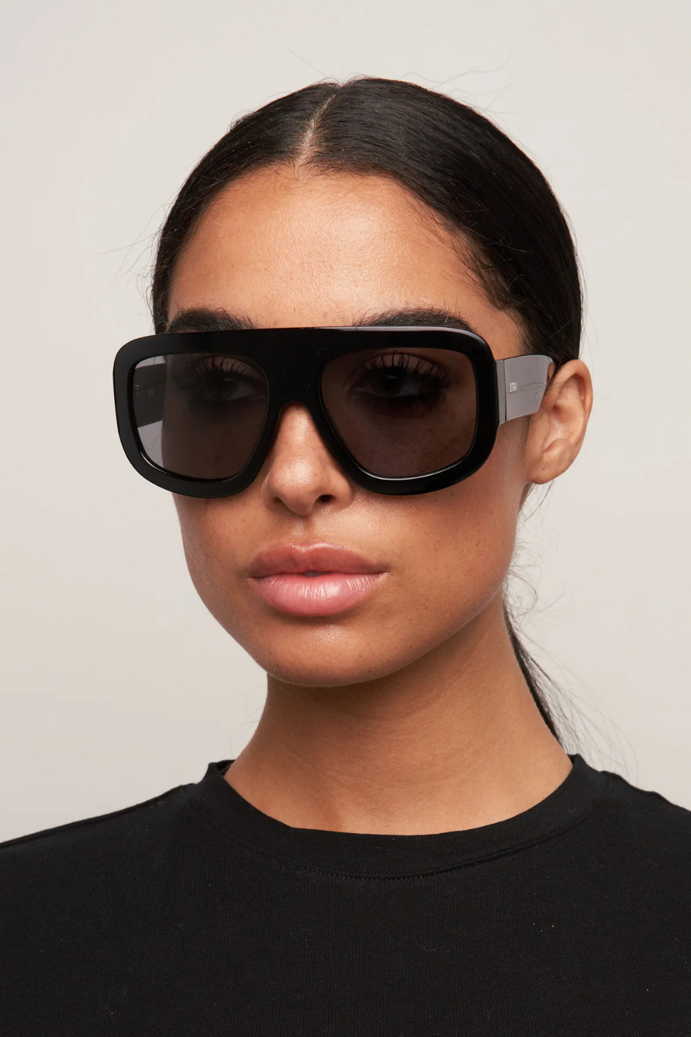 Vail | Black/Smoke