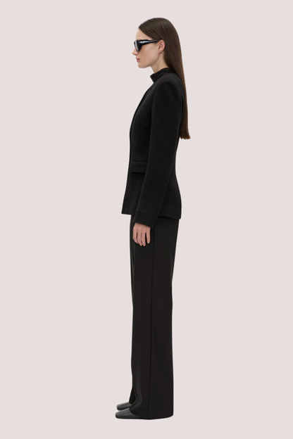 Nomari Short Fitted Coat | Black