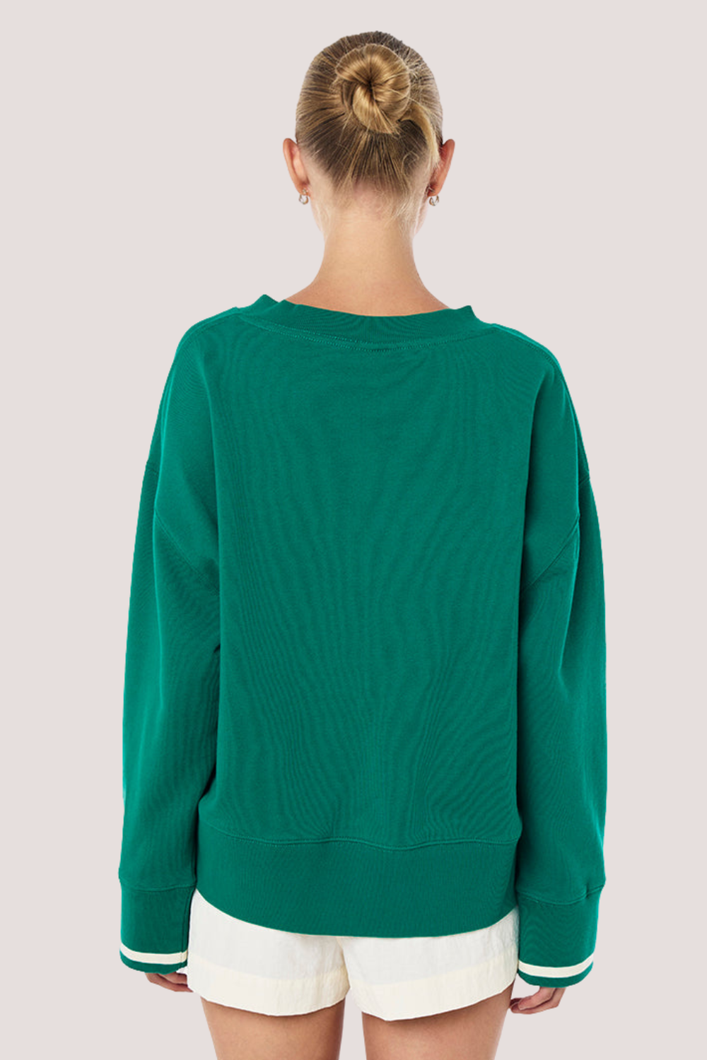 Courtside V-Neck Sweat | College Green