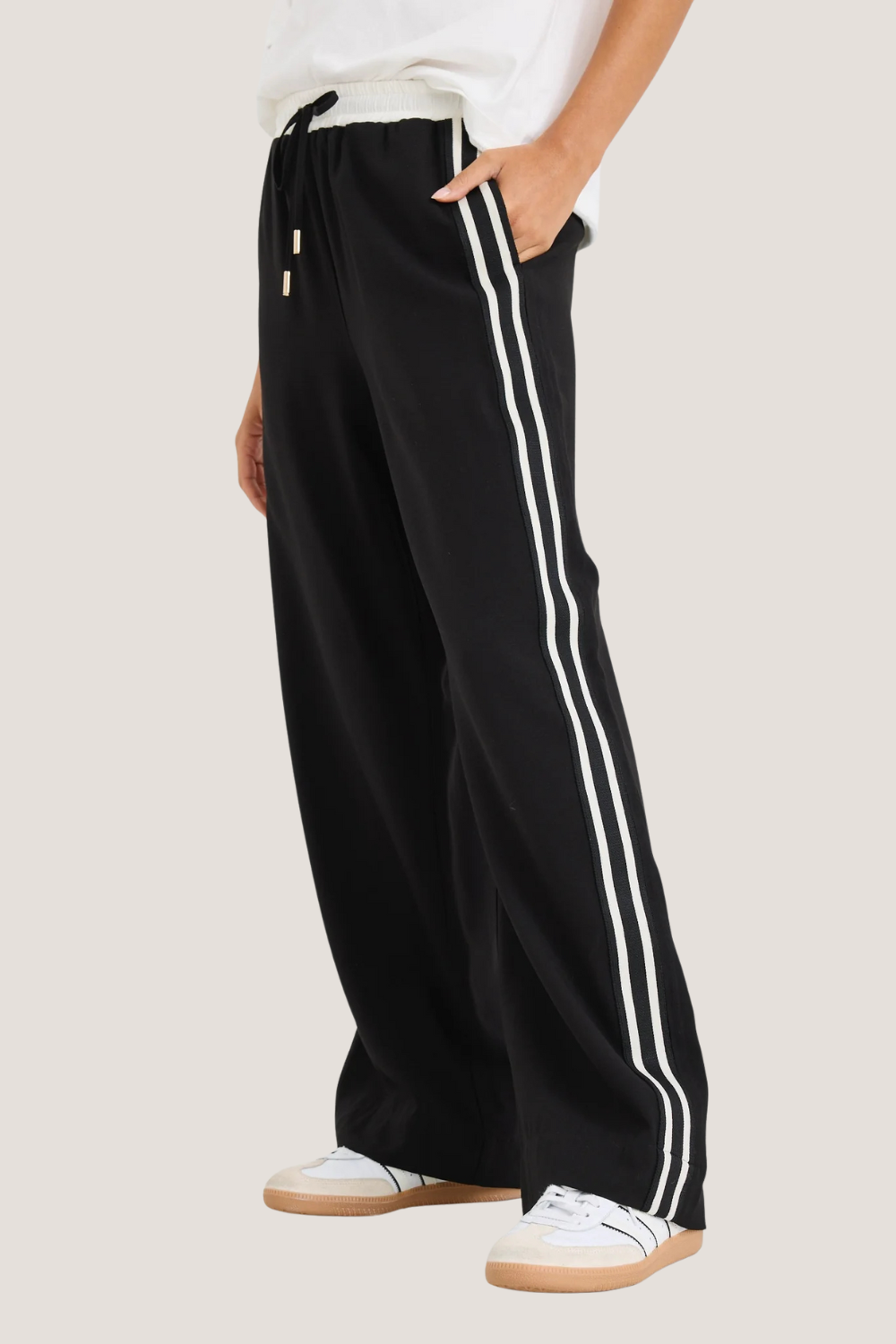 Ambient Black Contrast Waist Wideleg Pants