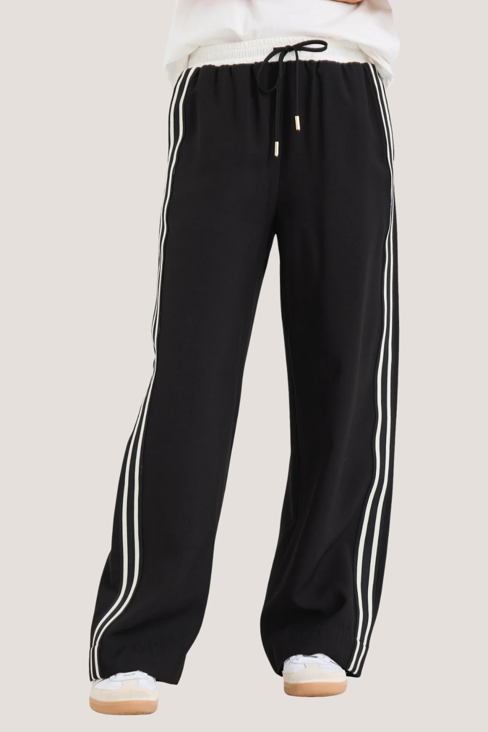 Ambient Black Contrast Waist Wideleg Pants