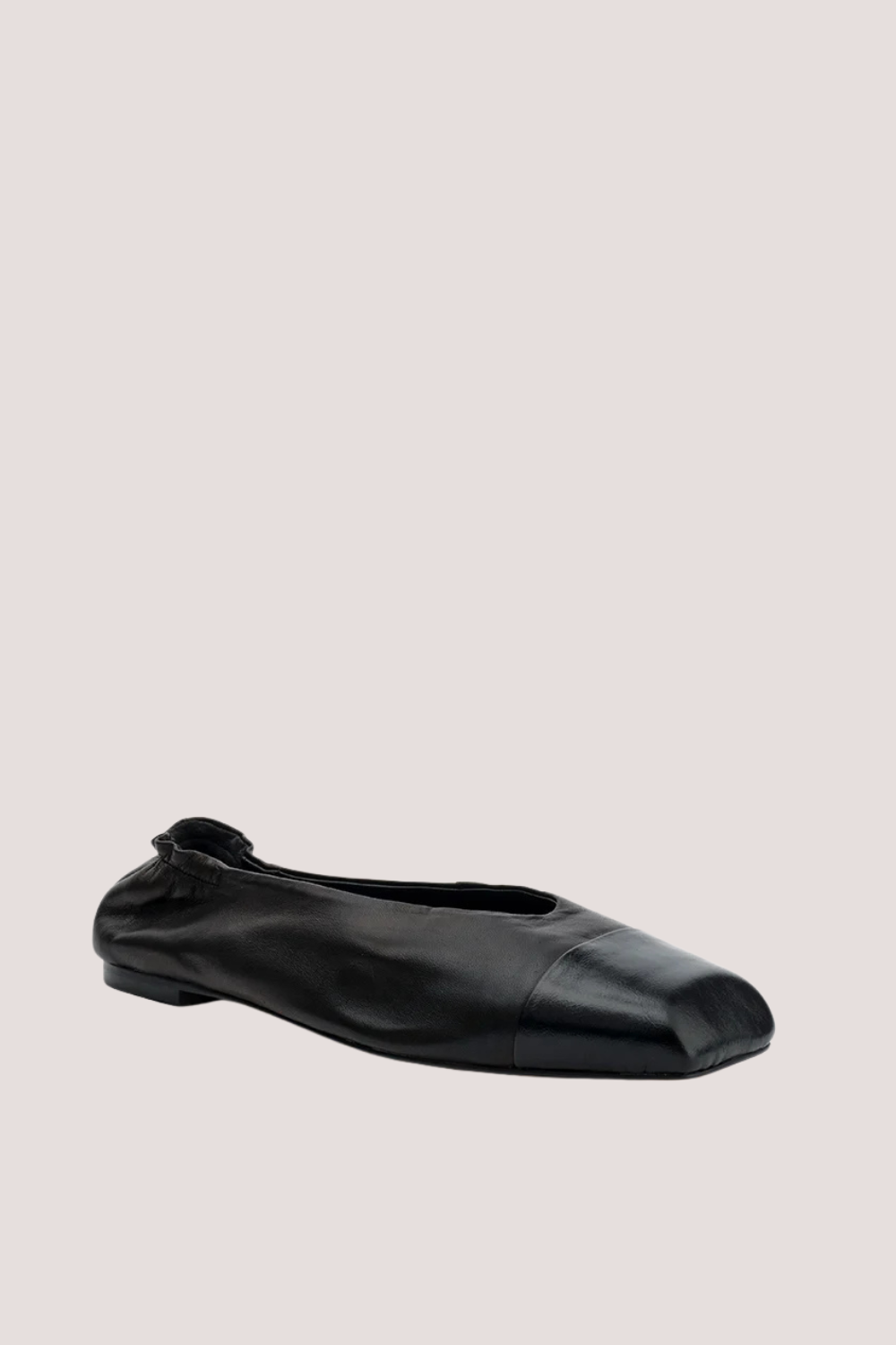 Willow | Black Leather