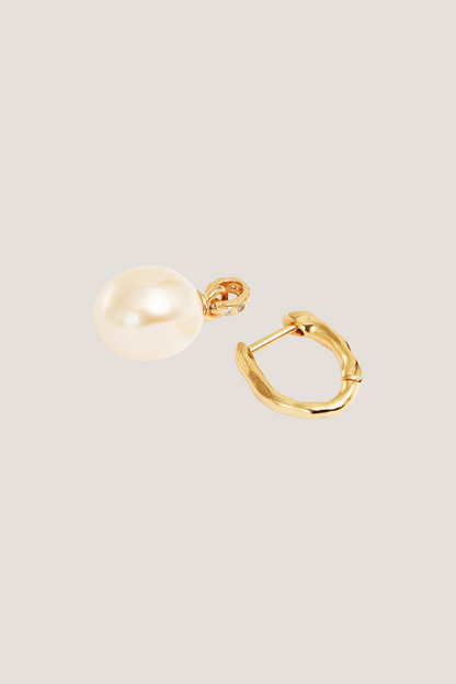 18k Gold Vermeil Embrace Stillness Pearl Hoops