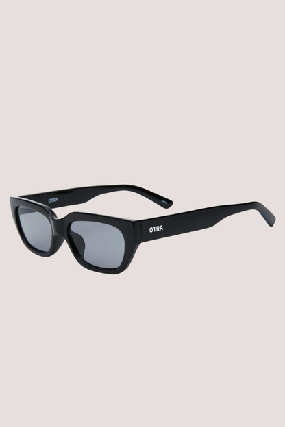 Cato | Black/Smoke