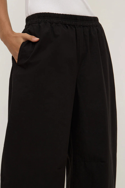 Lola Barrel Pant | Black