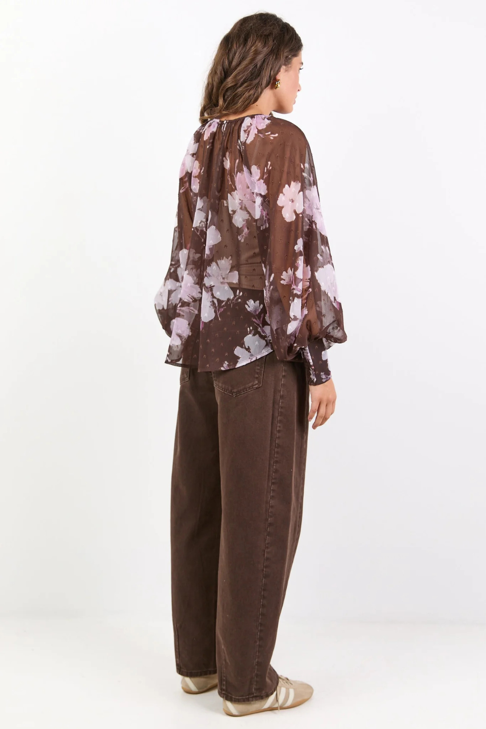 Cosmopolitan Cocoa Blossom Crew Neck Long Sleeve Top