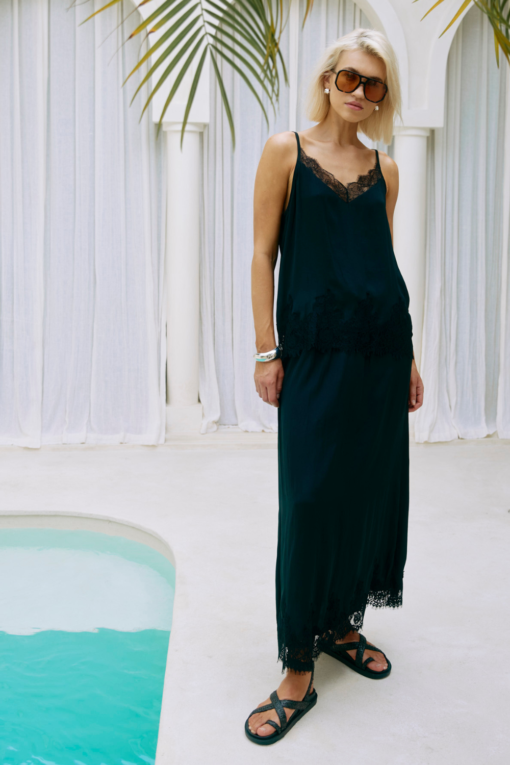 Drift Lace Skirt | Black