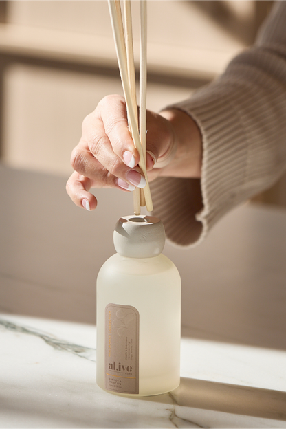 Reed Diffuser | Apricot & Sweet Fig